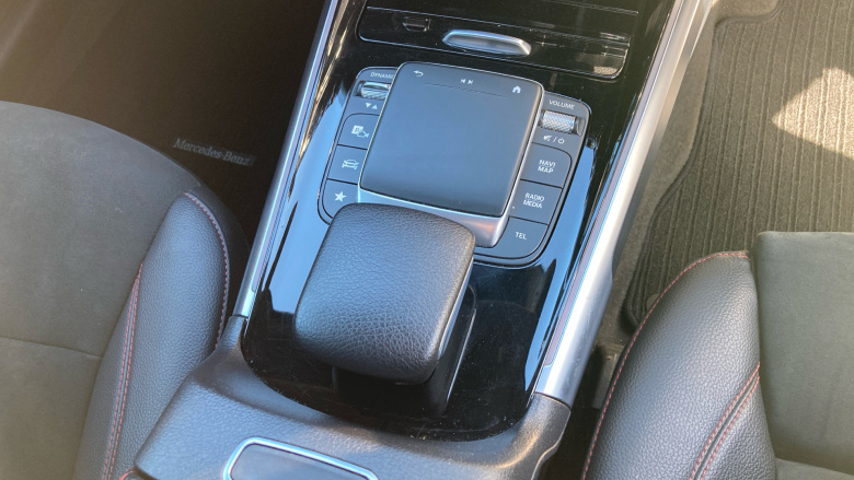 Mercedes-Benz GLB 200 AMG Line Premium 5dr 7G-Tronic Petrol Estate